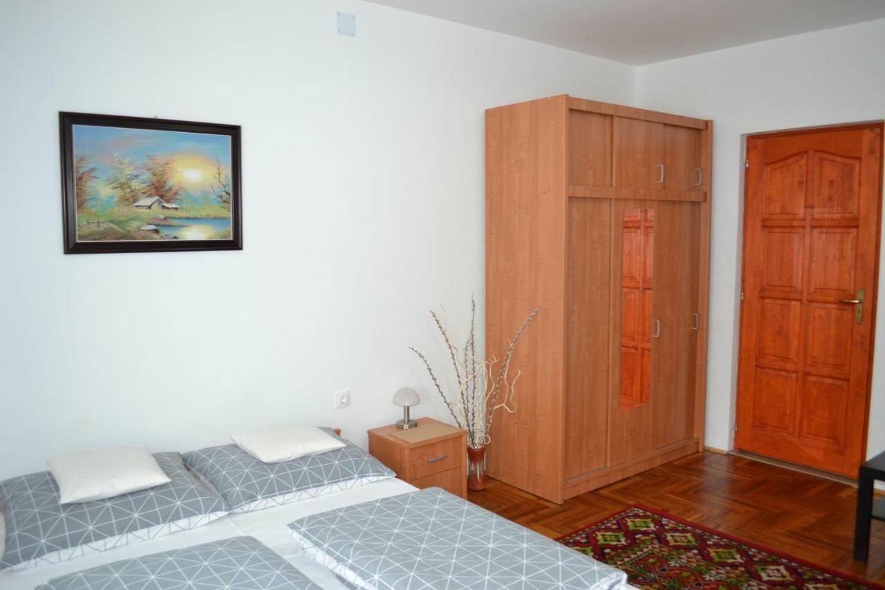 Liliom Apartman ギュラ エクステリア 写真